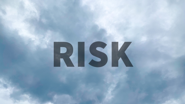 RISKと曇天