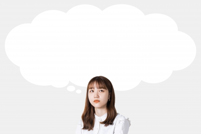 考えごとをする女性_ふきだし付き